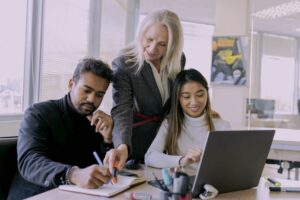 Can AI in HR Solve Complexity Without Losing the Human Element?